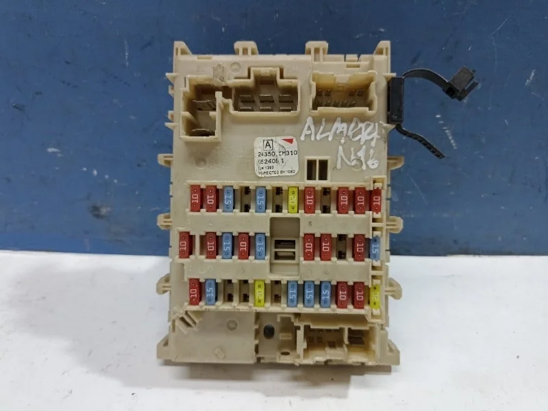 Блок предохранителей салонный Nissan Almera 2000-2006 243505M310 N16