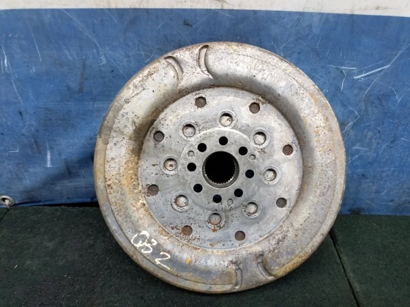 Маховик двухмассовый Audi Q3 06J105266R 8UB