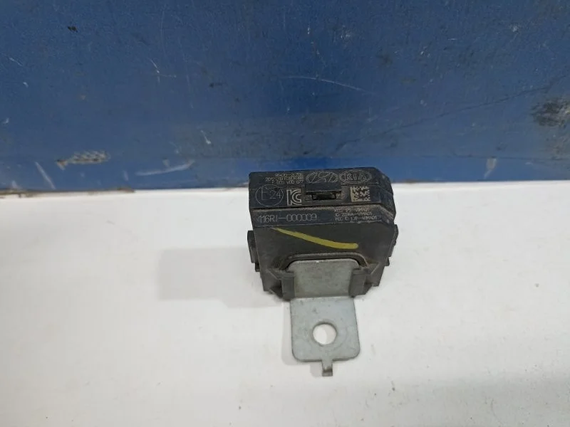 Блок иммобилайзера Hyundai Solaris 1 2013 954202L700 RB 1.6 G4FC