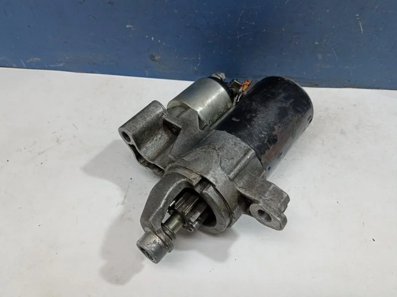 Стартер Audi Q5 2010 03L911021E 8R 2.0 CDN