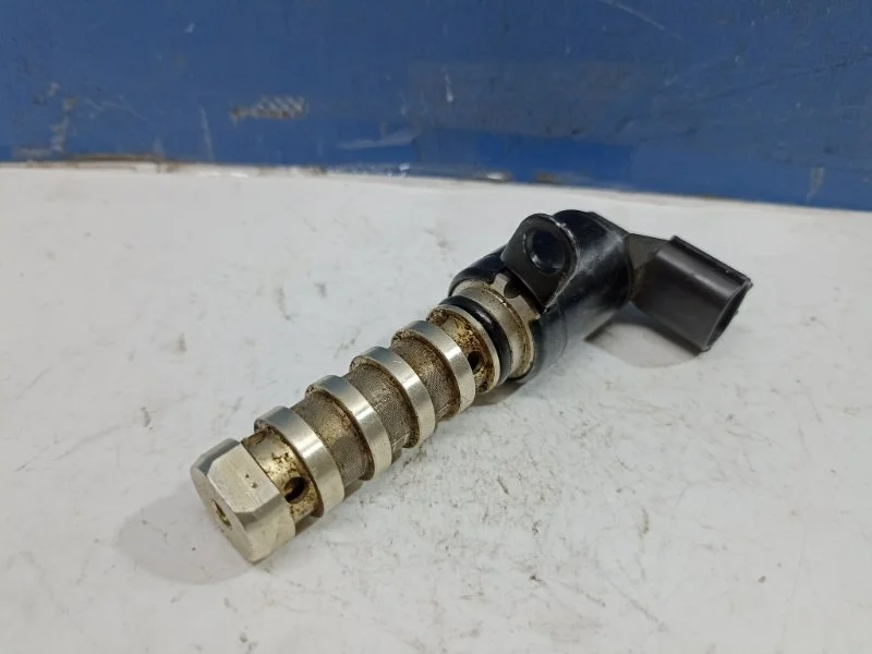 Клапан изменения фаз ГРМ Kia Sorento 2 2015 243752G500 XM 2.4 G4KE