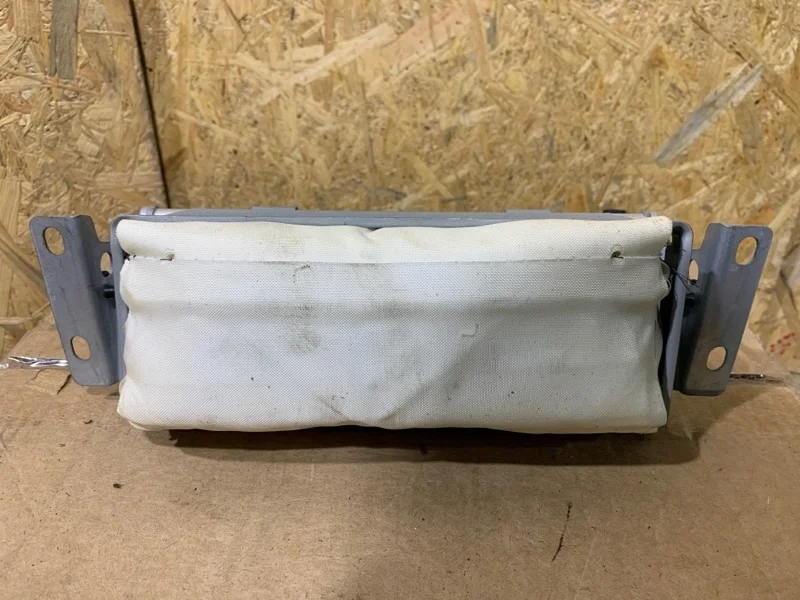 Подушка безопасности пассажира Volkswagen Touareg 2002-2010