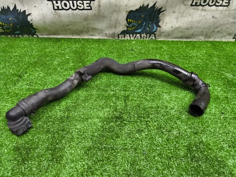 Патрубок радиатора volkswagen Tiguan 2009 5N0122291C 5N1 CAWA