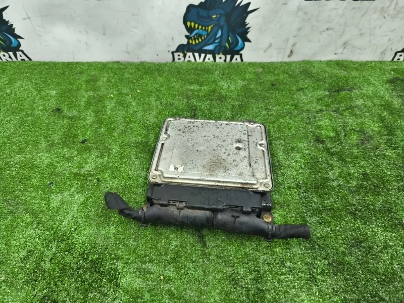 Блок управления двигателем volkswagen Tiguan 2010 06J906026AB 5N1 CAWA