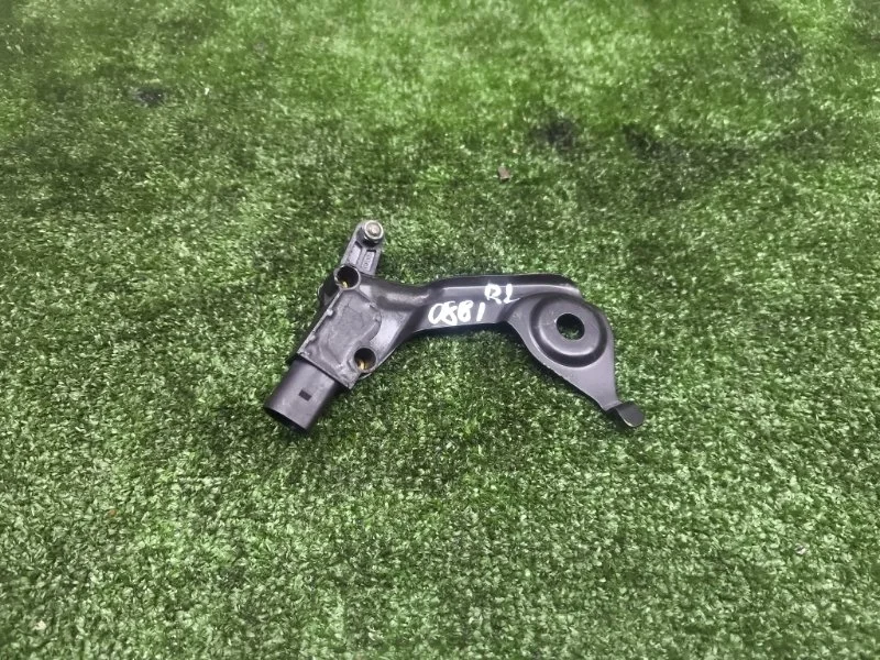 Датчик высоты дорожного просвета Audi A4 2013 1T0907503A B8 CDN