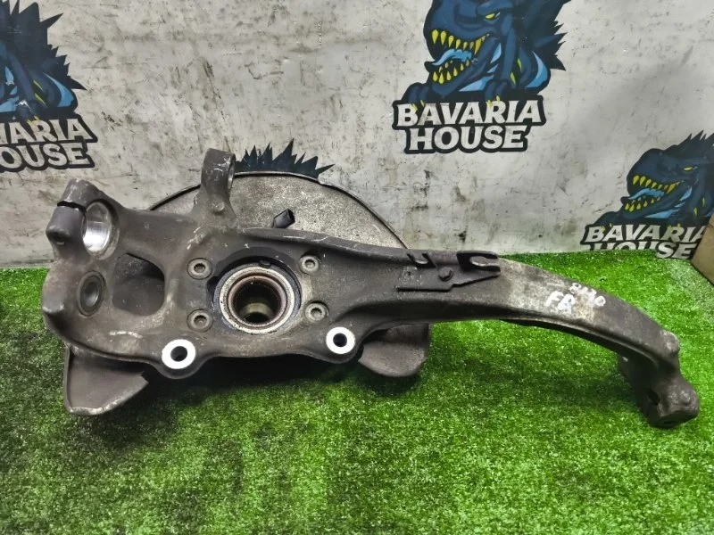 Кулак передний правый Audi A5 2013 4G0407254B 8T CDN