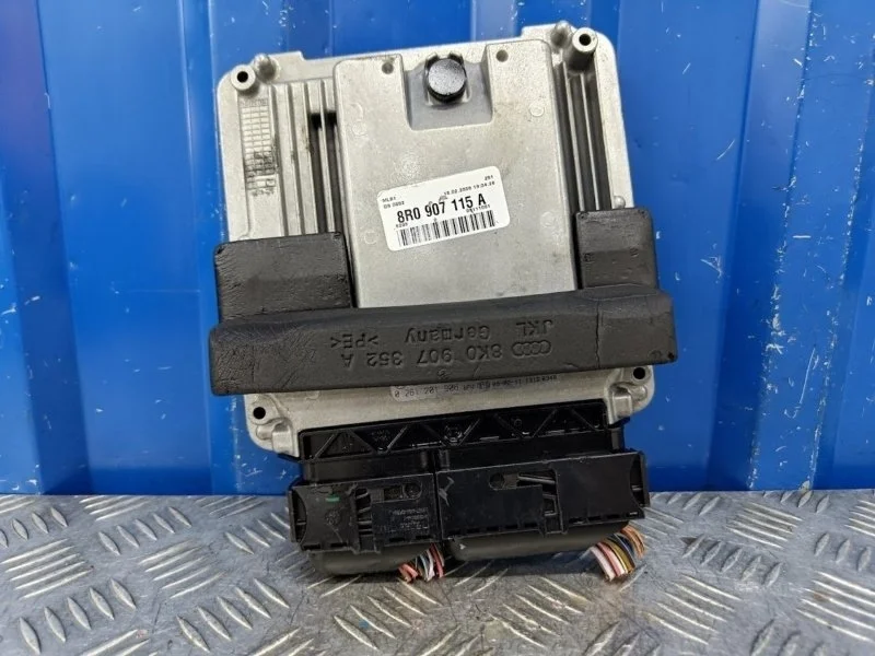 Блок управления ДВС Audi Q5 2012 8R0907115A 8R 2.0 CDN