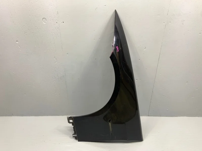 Крыло BMW 3 E92