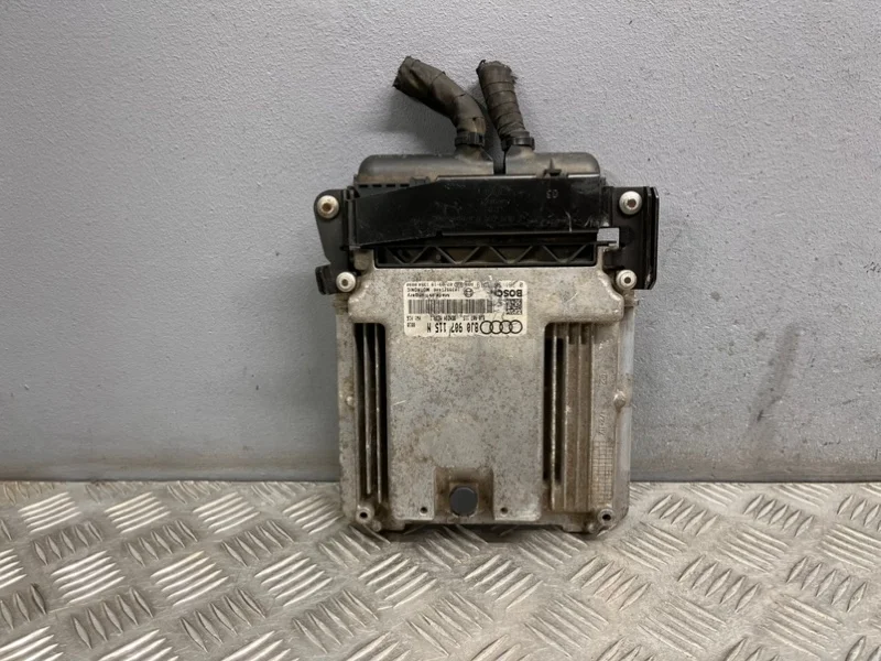 Блок управления двигателем Audi TT 8J