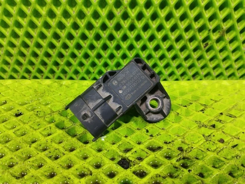 Датчик абсолютного давления Opel Meriva B 2014 55568175 УНИВЕРСАЛ B14NEL