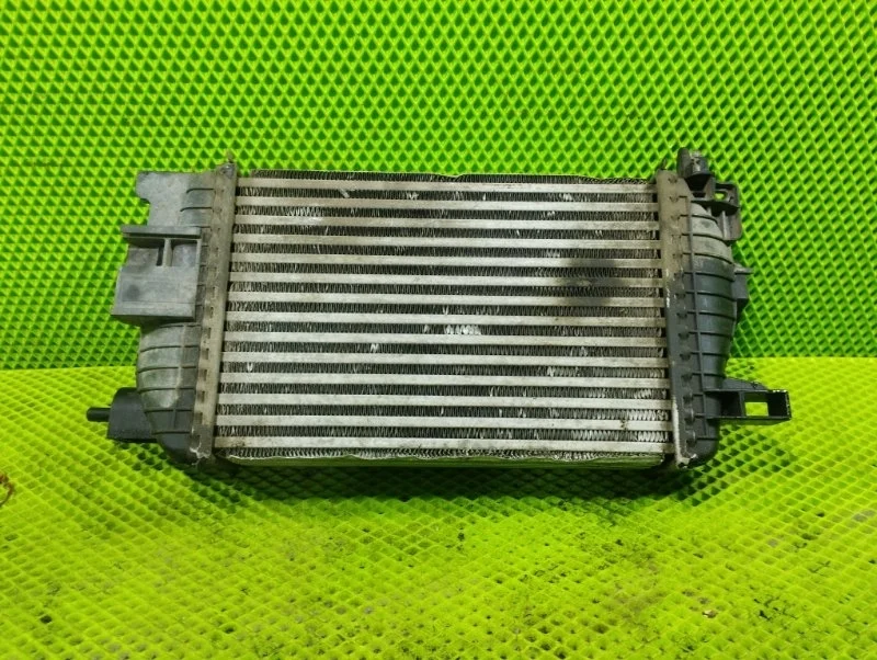 Радиатор интеркулера Opel Meriva B 2014 13337687 УНИВЕРСАЛ B14NEL