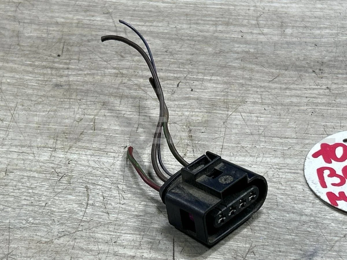 Разъем (фишка) Фольксваген Пассат Б6