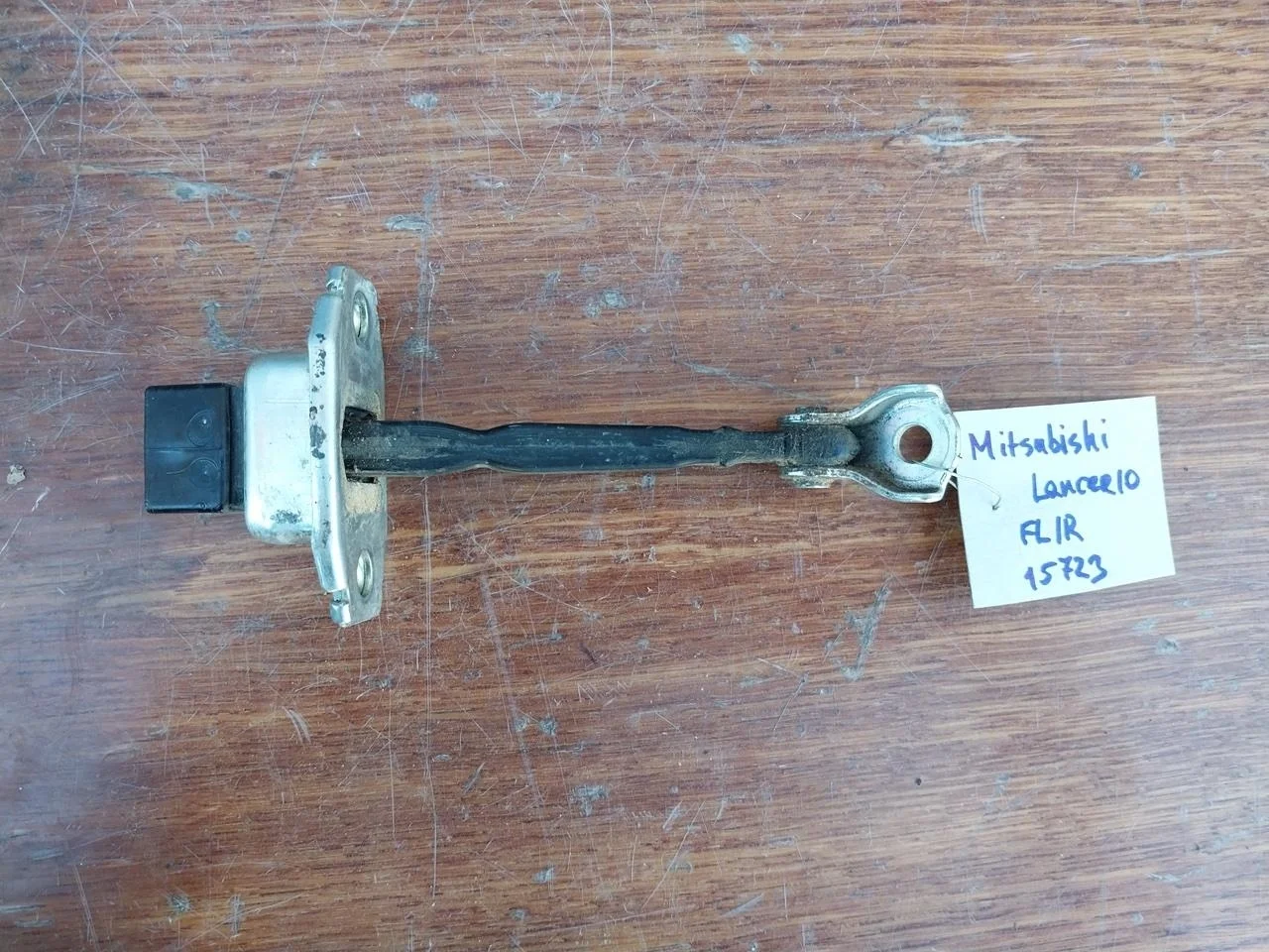 Ограничитель двери Mitsubishi Lancer 10 2011 5702A079 CY1A 4A92, передний