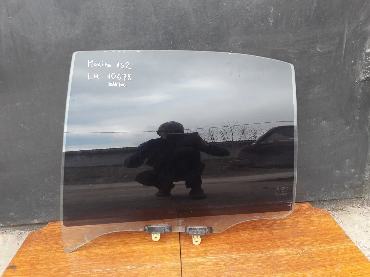 Стекло двери Nissan Maxima 1999 8230142U00 A32, заднее левое