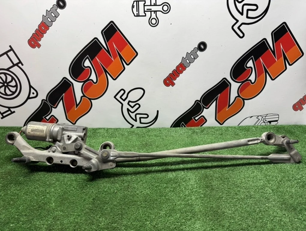 Трапеция cтеклoочиcтителя Audi Q7 4L1955119A 4L, передняя