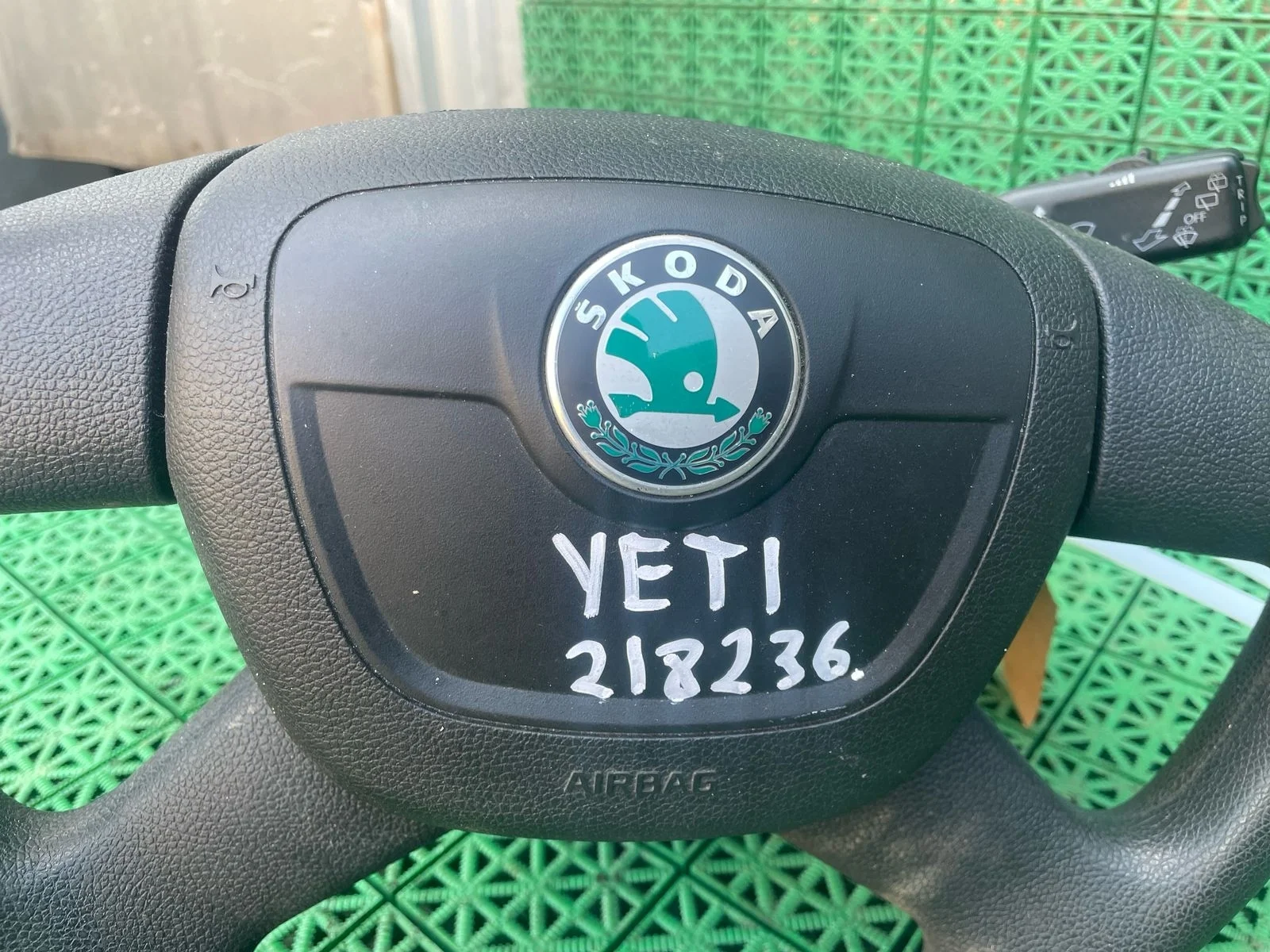 Подушка безопасности SKODA FABIA 2 2007- руль б/у FABIA 2(2007-2015)