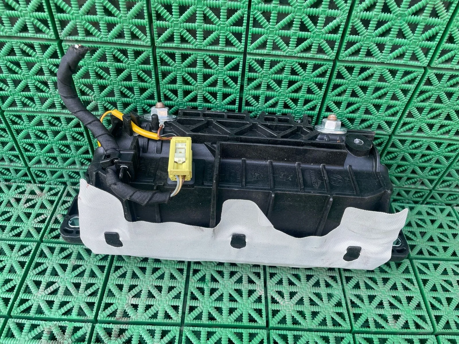 Подушка безопасности SKODA YETI 2010- пассажирская в торпеду б/у YETI(2010-