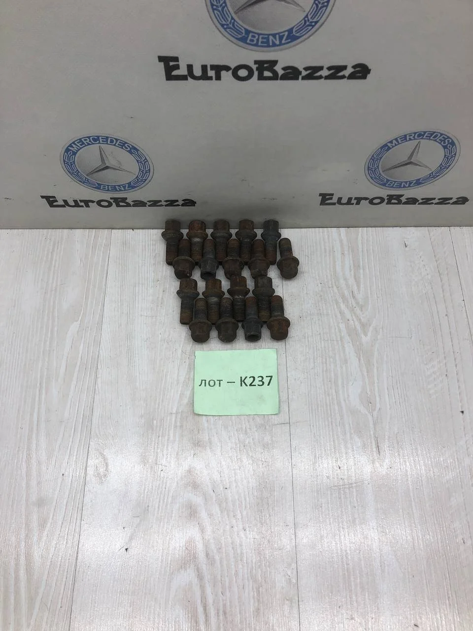 Колесные болты Mercedes W211