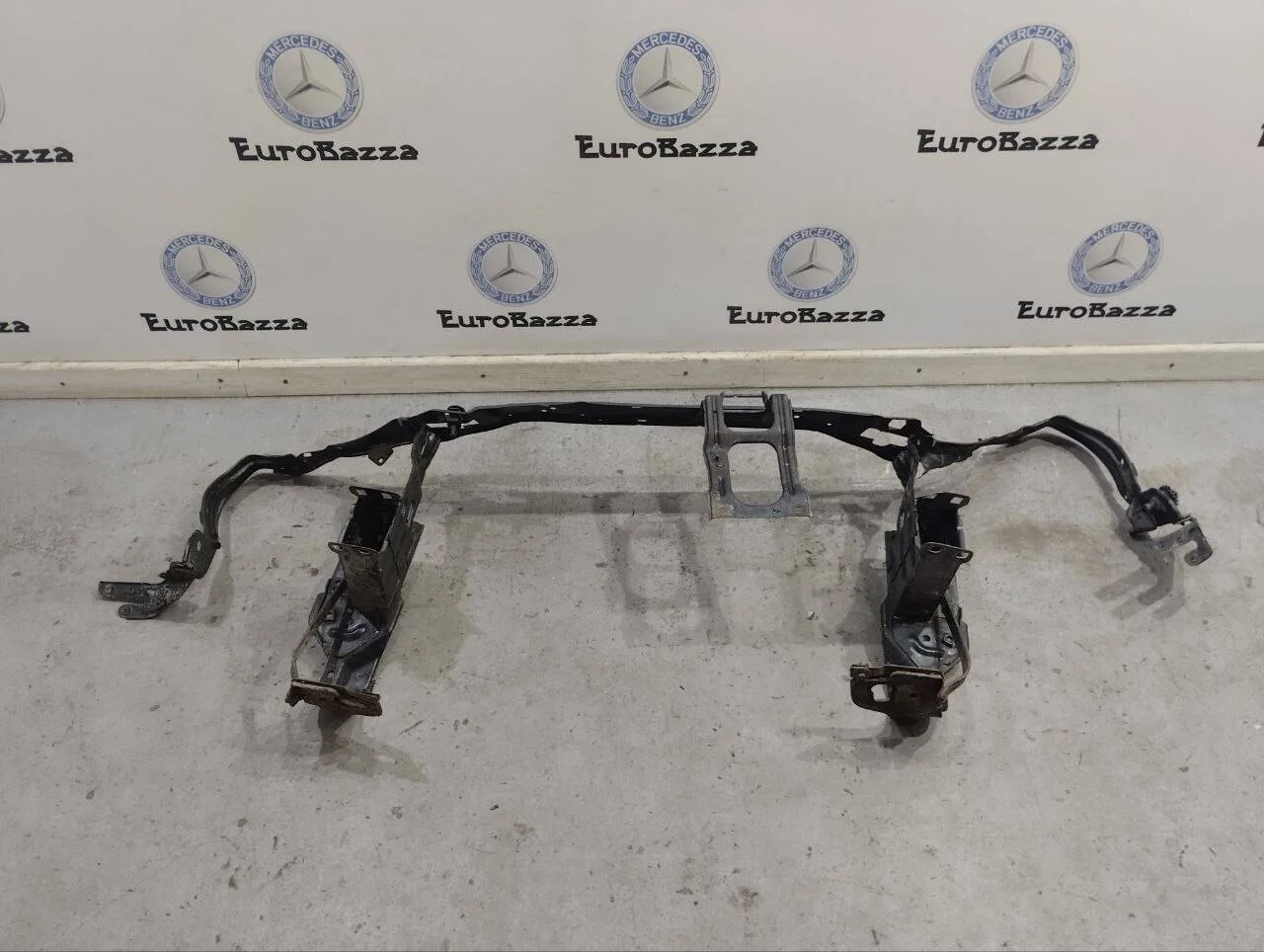 Верхняя часть телевизора Mercedes W203