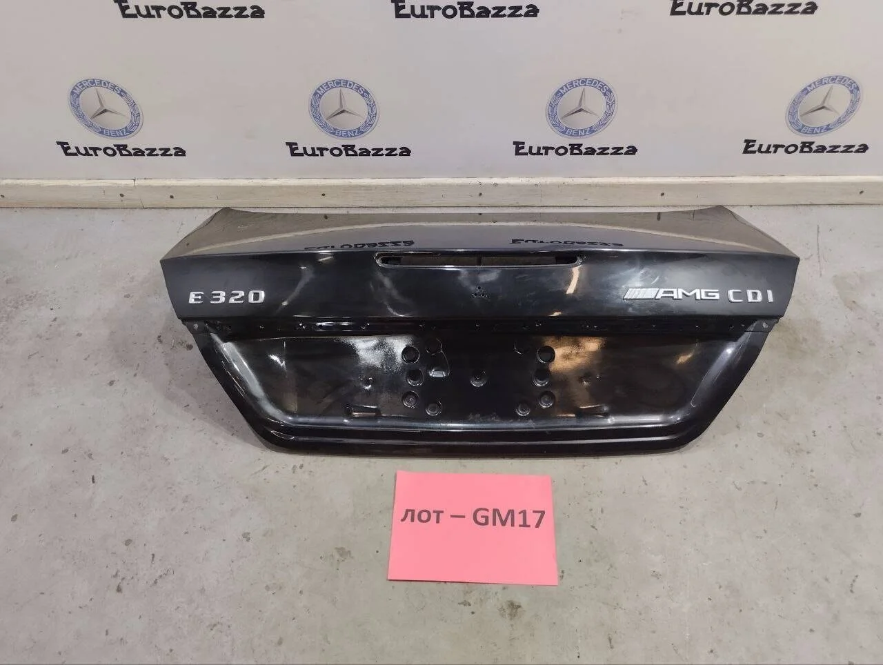 Крышка багажника Mercedes W211