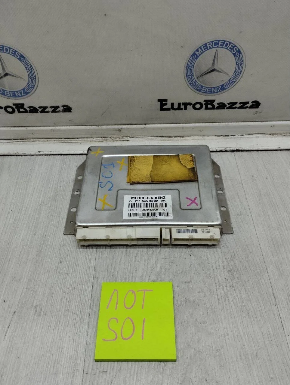 Блок управления пневмоподвеской Mercedes W211