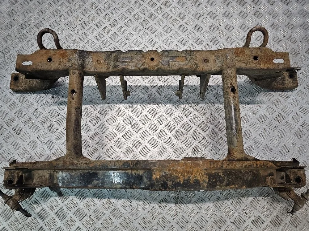 Подрамник задний Land Rover Freelander