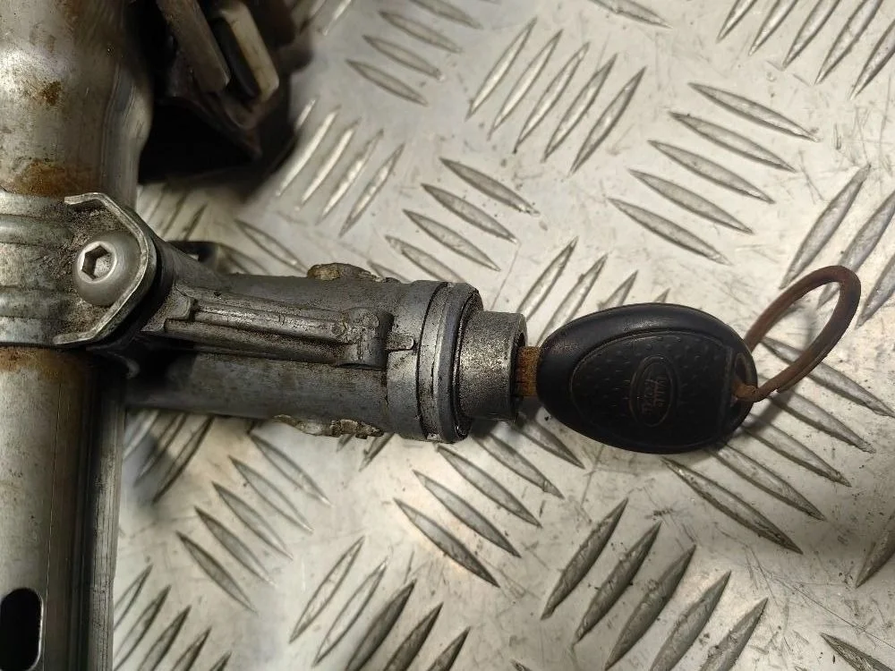 Замок зажигания Land Rover Freelander I