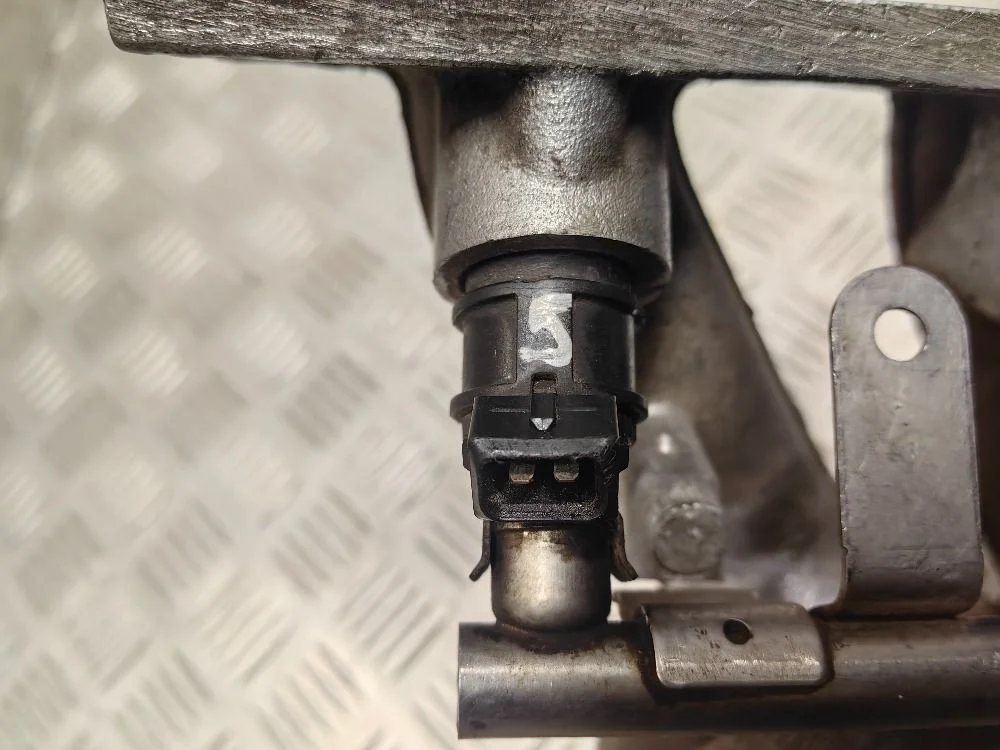 Форсунка топливная Land Rover Freelander