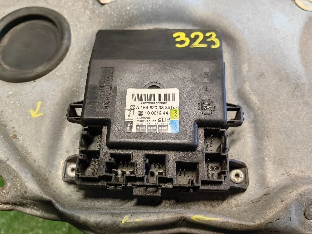 Блок управления двери Mercedes-Benz M-класс W164