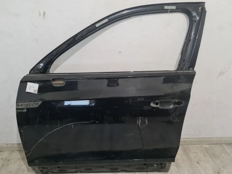 Дверь VW Touareg 3 2019- CR7