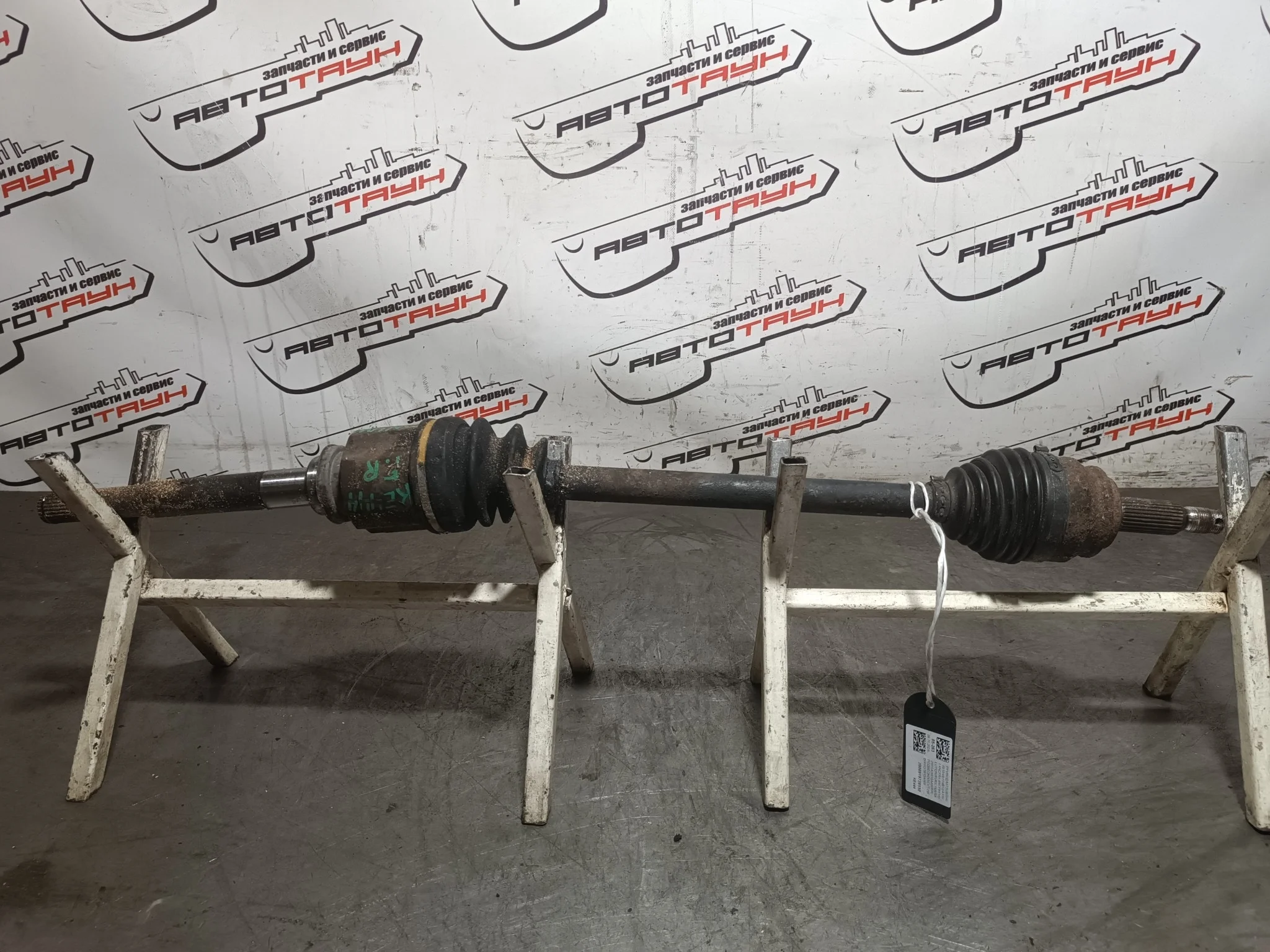 ПРИВОД MITSUBISHI ПЕРЕД ПРАВО 3815A068 KE444