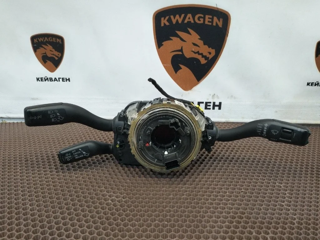 Блок подрулевых переключателей Audi Q7 2015 4L