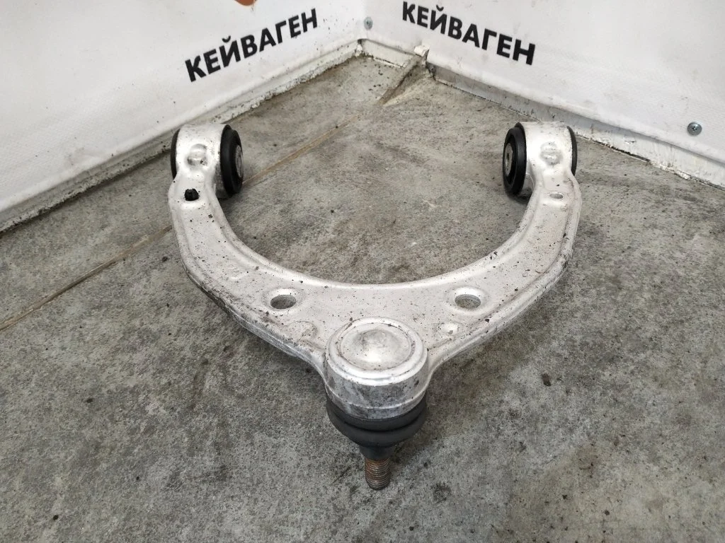 Рычаг подвески верхний Volkswagen Touareg 2011 7P