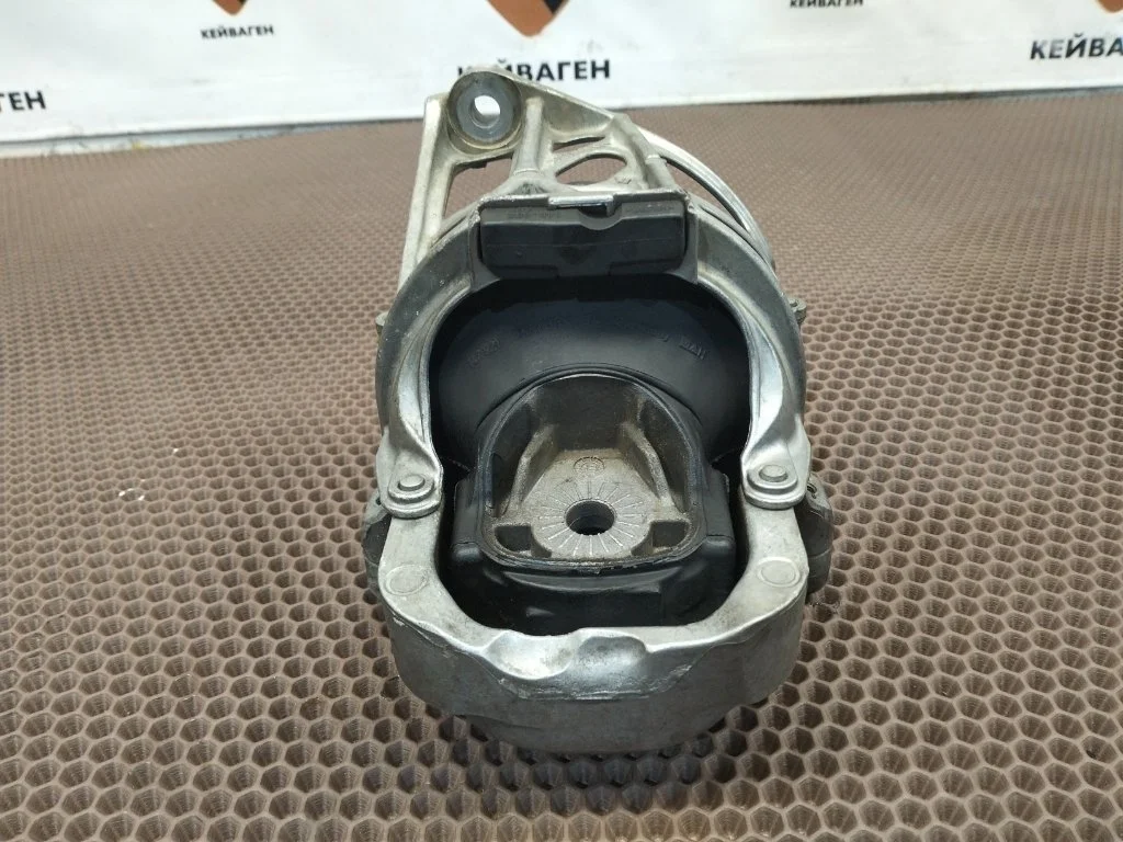 Подушка двигателя Audi S5 2018 F5