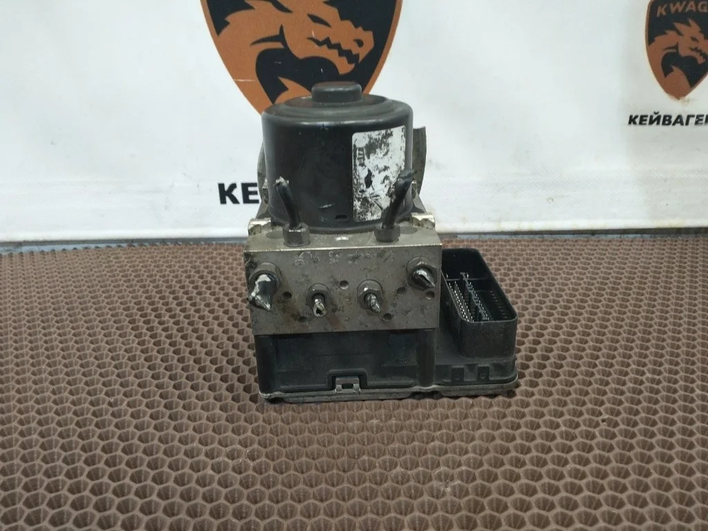 Блок abs Volkswagen Touareg 2011 7P