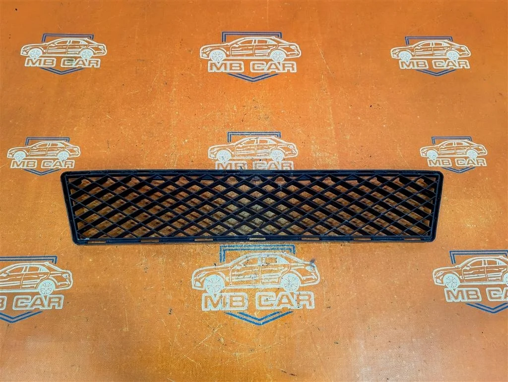 Решетка в бампер Mercedes-Benz