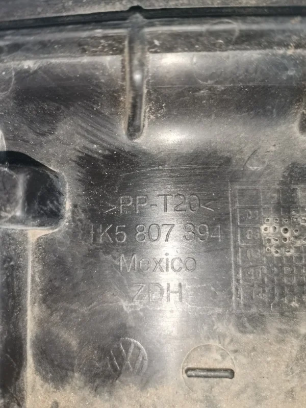 Кронштейн бампера Volkswagen JETTA 2006