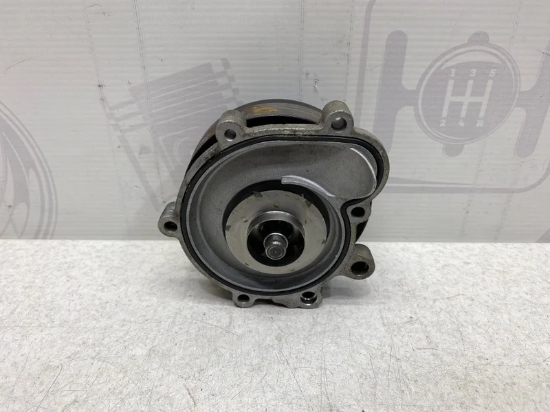 Помпа Mercedes-benz W212