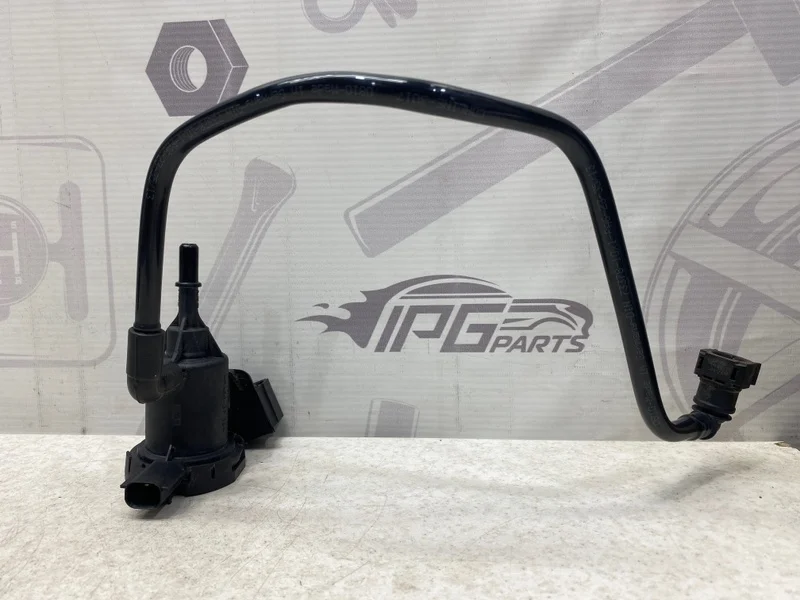 Клапан вентиляции топливного бака Mercedes-benz 2013 W212