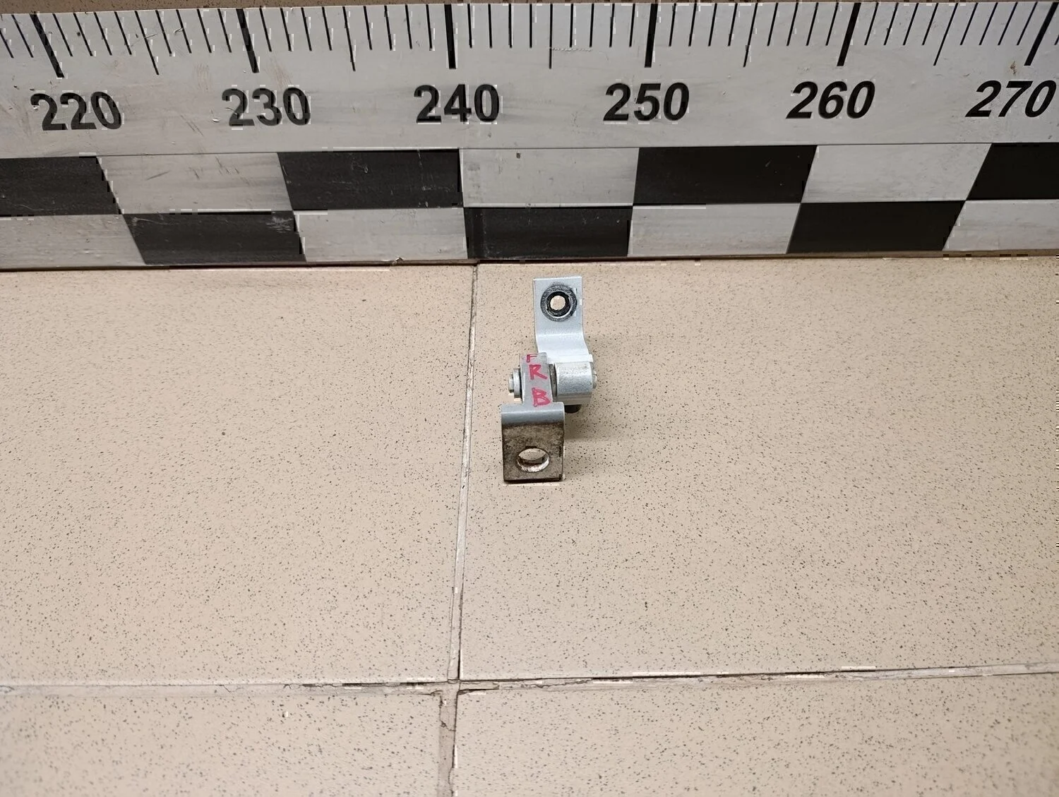 Петля двери  A4 [B8] 2007-2015