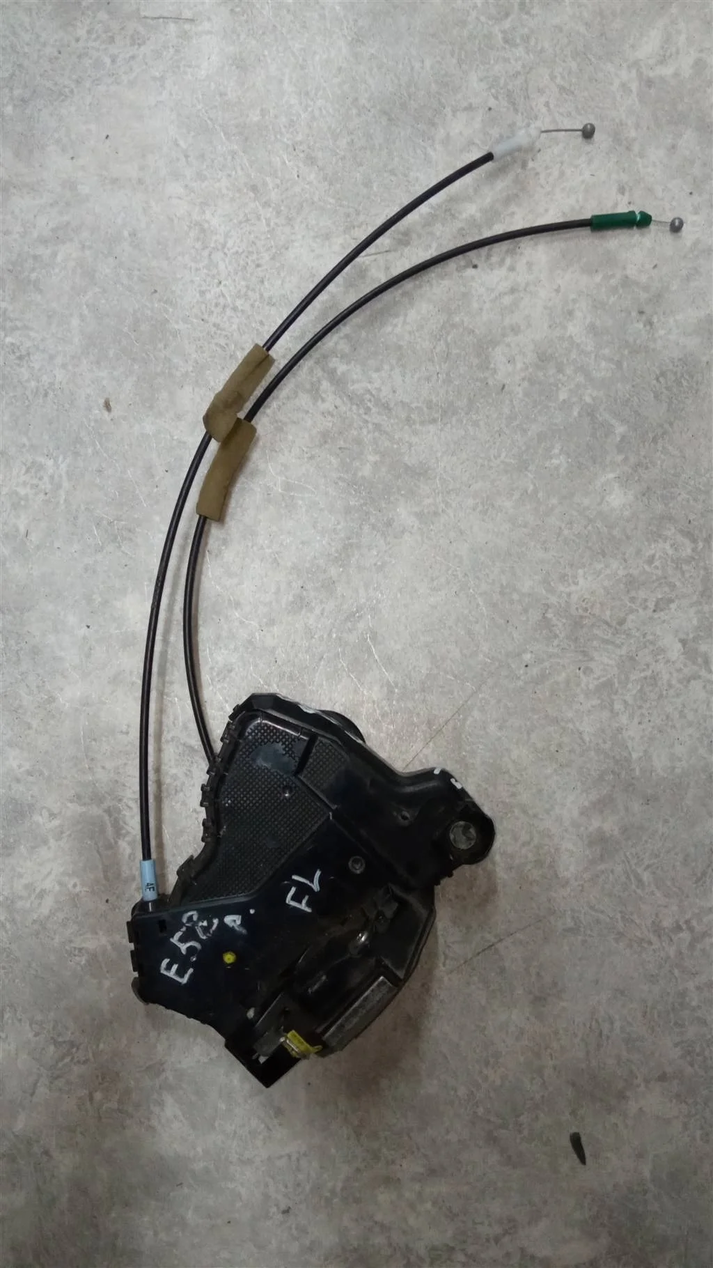 Б.у. замок двери TOYOTA COROLLA ZRE151 TOYOTA COROLLA ZRE151