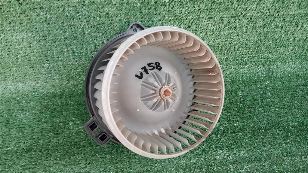 Б.у. мотор печки MITSUBISHI PAJERO V75W MITSUBISHI PAJERO V75W