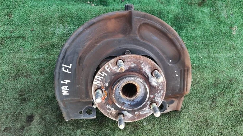 Б.у. кулак поворотный MITSUBISHI GRANDIS NA4W MITSUBISHI GRANDIS NA4W