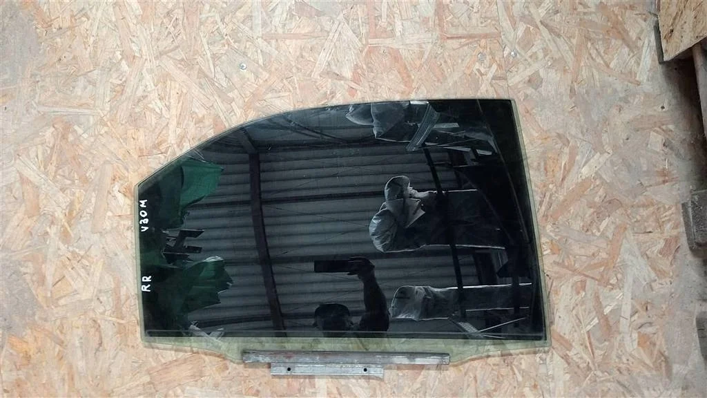 Б.у. стекло двери TOYOTA CAMRY V30 ACV30 TOYOTA CAMRY V30 ACV30