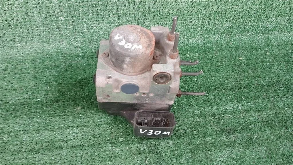 Б.у. блок abs TOYOTA CAMRY V30 ACV30 TOYOTA CAMRY V30 ACV30