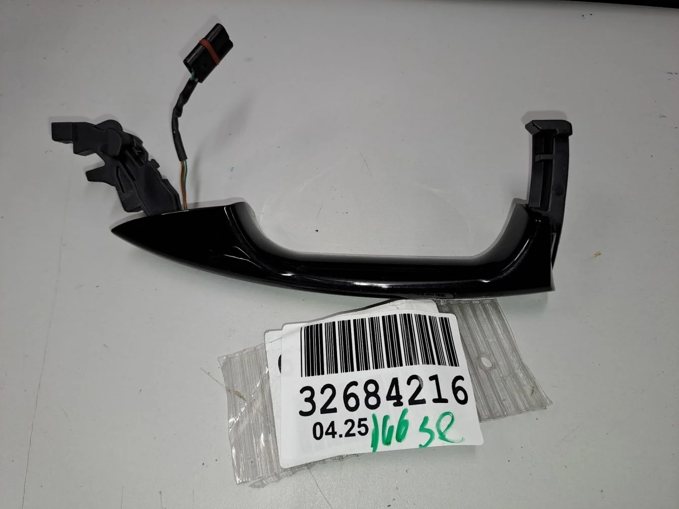 Ручка двери нaружная задняя правая для Mercedes GL-klasse X166 GL GLS 2012-