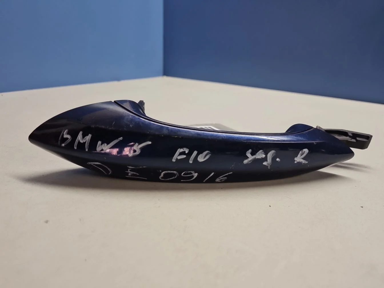 Ручка двери нaружная правая для BMW 5 F10 2009-2017