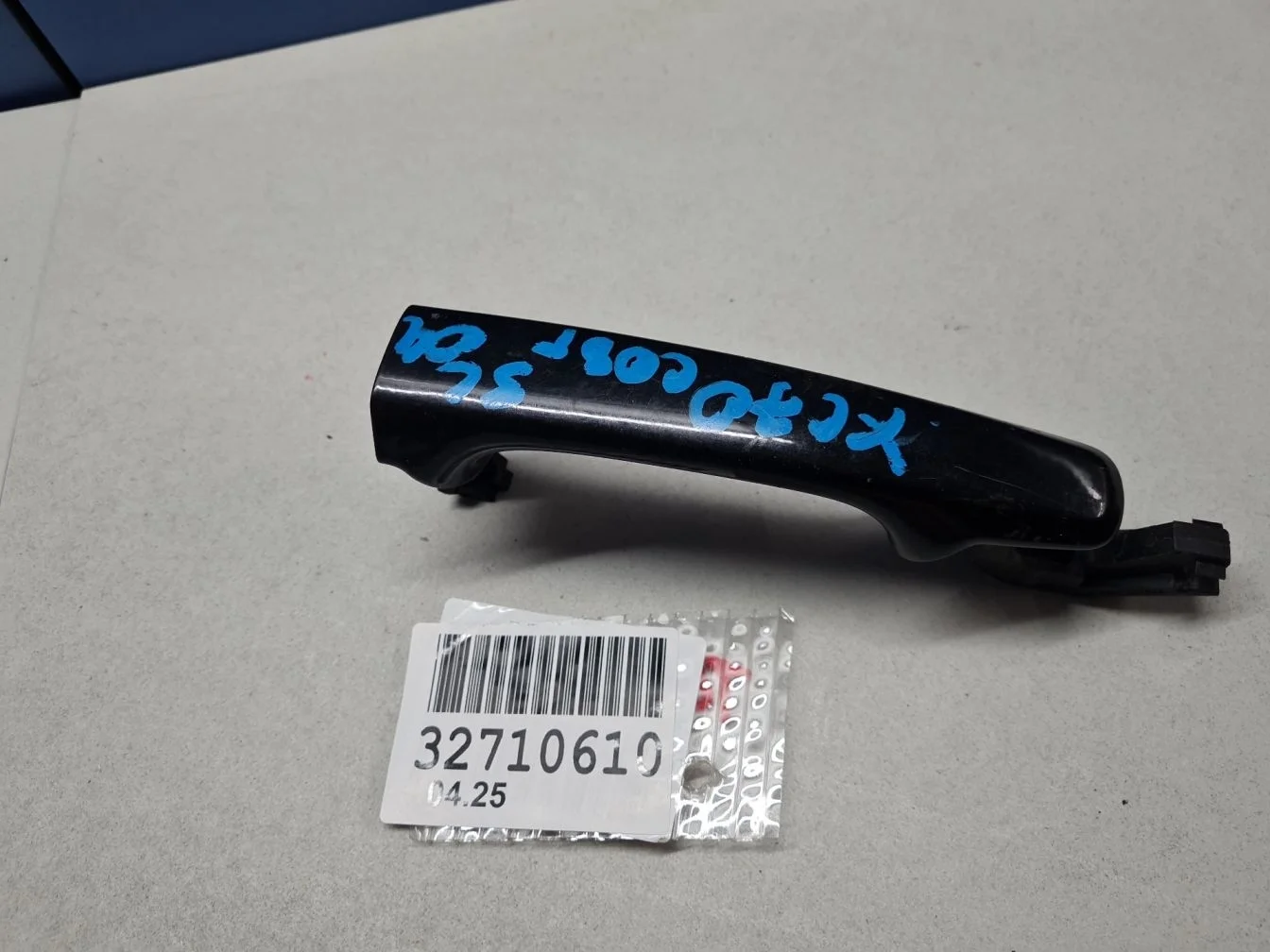 Ручка двери нaружная задняя левая для Volvo XC70 Cross Country 2007-2016