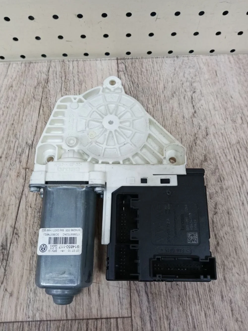 Моторчик стеклоподъемника Volkswagen Passat CC B6 (2008—2012) Passat CC B6 (2008—2012) CDA