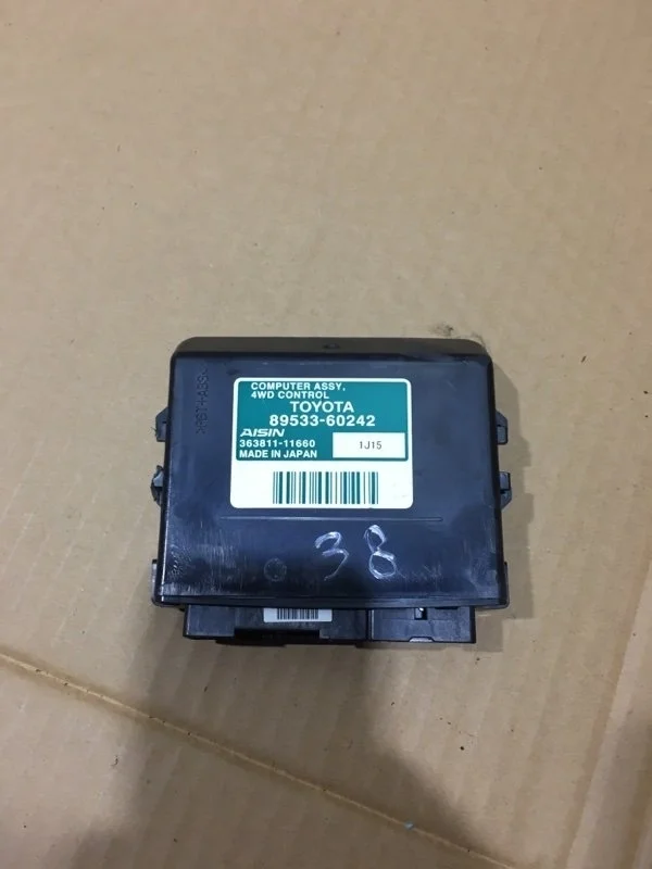 Блок управления полным приводом TOYOTA Land Cruiser 2011 8953360242 URJ200 1VD-FTV 4.5